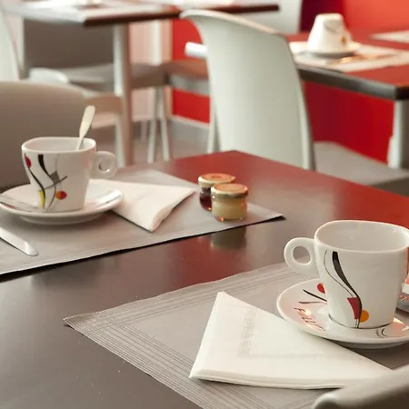 Ruby Suites Quartier Les Halles By Popinns 3*